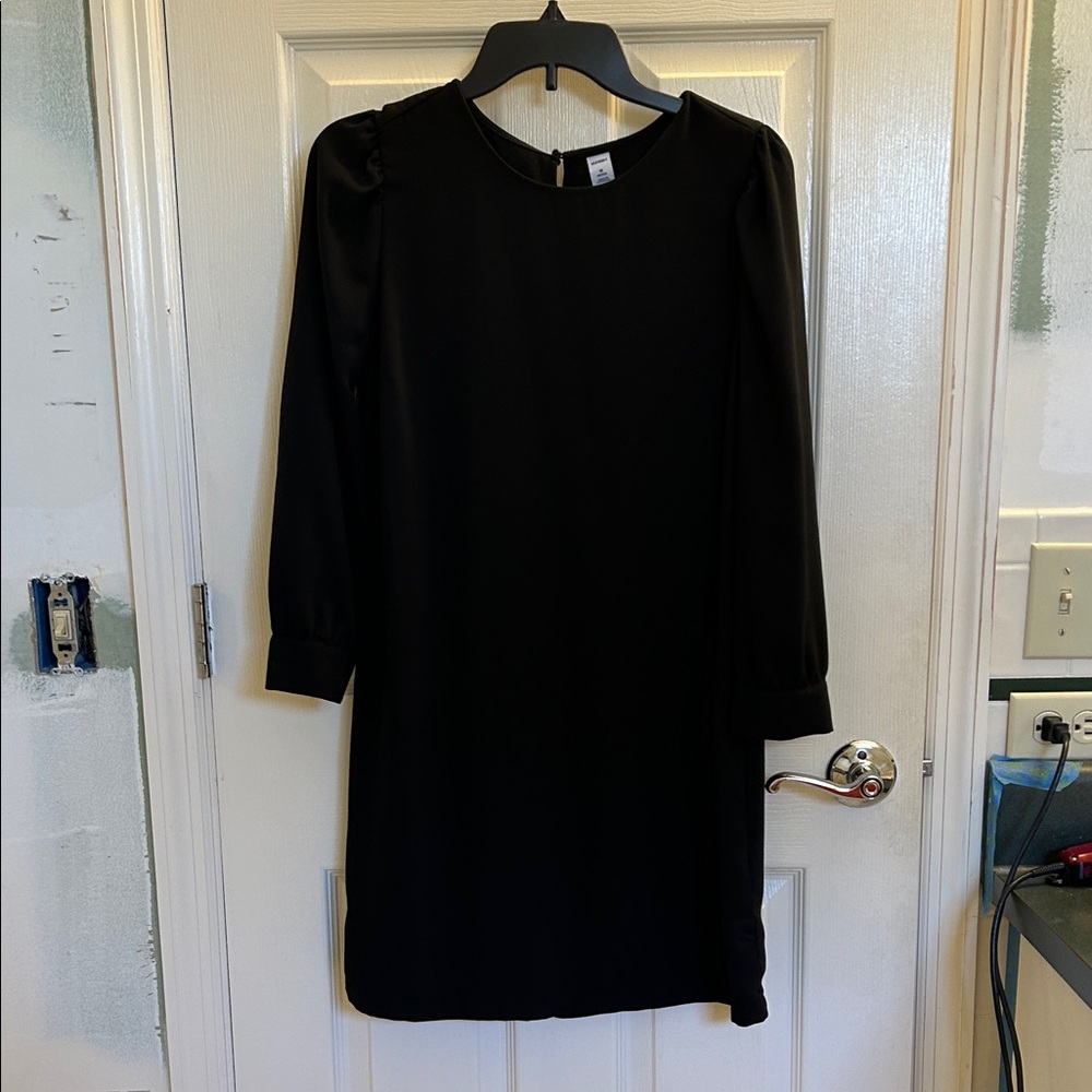 Old Navy Classic Black Long Sleeve Dress